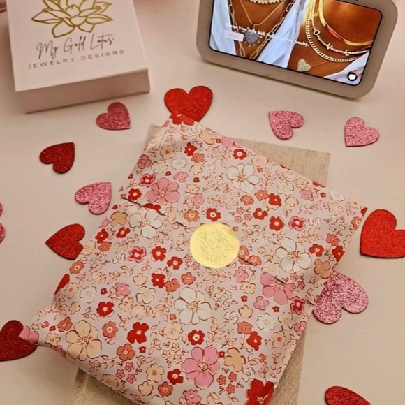 Bloom 6x9 Poly Mailer Pack of 50 - Picture 7 of 9